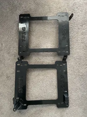 1320-delsol-sb 1320 Performance Brackets Both Seat 93-97 Del Sol Pair Of 2 Used Gloss Bracket