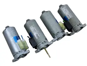 0130002621 Bmw 00-06 E83 X3 X5 E53 Front Passenger Right Seat Motors Set Of 4