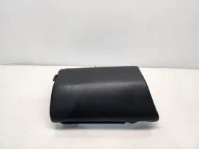131.bm1d02 Bmw 2002 330ci Convertible Rear Center Seat Filler Black