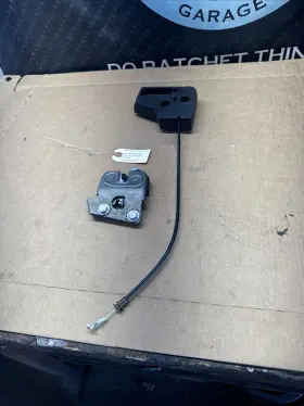 52207112864 Bmw E92 N51 Lci Cic Xdrive At Rear Right Seat Latch And Release Handle