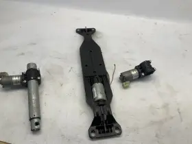 612.bm1n11 Bmw 11 12 13 11-13 5 Series F10 Front Right Seat Adjust Recline Motor Set 3 Q