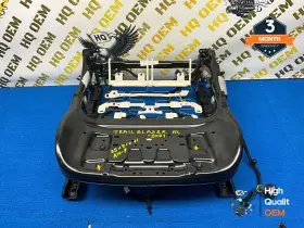 1627038x Buick 2021 Chevrolet Trailblazerfront Left Side Seat Lower Track Frame And Motor Oem