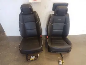 202-11939l Cadillac Notes Heated Ventilated Black Leather Seats From 2021 Escalade Esv 10864110