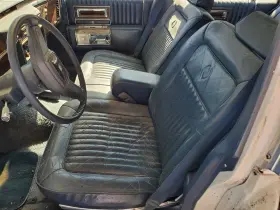 202.gm6q88 Cadillac 1988 Brougham Oem Full Set Of Blue Leather Seats Has Normal Wear