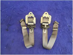 212.gm1w11 Chevrolet 2010-2015 Camaro Ss Rear Coupe Seat Belts Black Retractor 2725