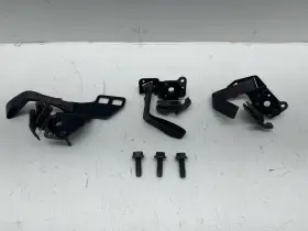 84586674 Chevrolet Silverado 1500 Rear Seat Back Upper Lock Latch Oem 2019 - 2023 -set