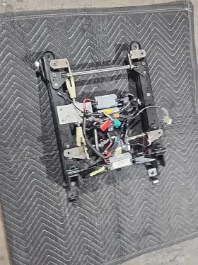 88953529 Chevrolet 97-04 Corvette C5 Left Driver Memory Seat Track Frame With Motors Oem