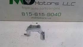 42566027 Chevrolet Trax 2013 - 2022 Front Right Side Fender Apron Support Bracket Oem