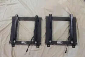 D2051-d2041 Corbeau 67-69 Seat Brackets