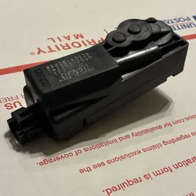 85820-60130 Denso 08-13 Limited Toyota Highlander Hybrid Oem Lumbar Motor