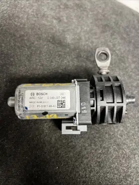 0390207046 Ford 17-19 Explorer Front Left Driver Side Power Adjust Seat Motor Oem