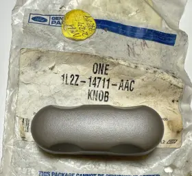 1l2z-14711-aac Ford 1l2z14711aac Genuine Power Seat Control Knob / Lever Nos