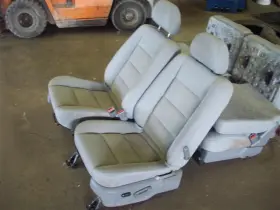 202.fd1i07 Ford Passenger Right Front Seat Manual Fits 07 Freestyle 132020
