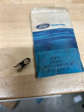 C8az-62618b58-b Ford Nos Mustang Front Seat Track Adjusting Handle Retainer
