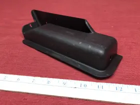 10378270 Gm 2000-06 Silverado Sierra Cover Assembly Rear Seat Hinge Lower