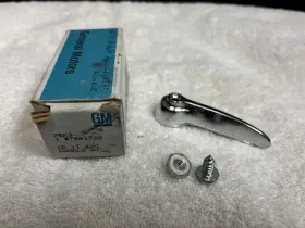 7681728 Gm Nos 1968-71 Pontiac A-body Recline Seat Handle
