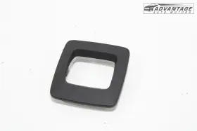 C2z2-1850p-vj Jaguar 2017-2020 F-pace Rear 2nd Second Row Seat Back Frame Bezel Cover Oem