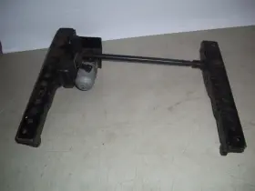 Bac2693 Jaguar Oem 1985 Xj6 Driver Seat Mount With Motor