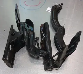 532112 Jeep 53212 Liberty 2004 Oe Rh Right Rear Seat Bottom Hinge Set 2243 2473