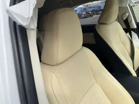 206.le1g18 Lexus Nx300h 2018 Passenger Front Headrest 740966