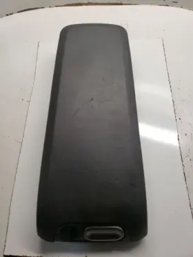 Eg2364450f02 Mazda Cx-7 2010 Armrest 1245174