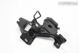A1769200324 Mercedes Benz 2014-19 Cla250 C117 Rear Right Second Row Seat Center Hinge Bracket Oem