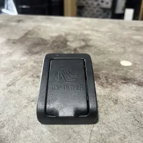A2046800136 Mercedes-benz 2008-2014 C350 W204 Rear Seat Child Resistant Safety Hook Cap Cover Oem