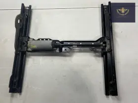 A2049107536 Mercedes-benz 2008 - 2014 C350 W204 Front Left Driver Side Seat Track Lower Frame Oem