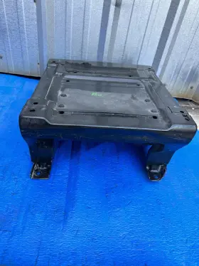 Mercedes-benz A4479104400 2016 - 2023 Metris W447 Front Right Side Passenger Seat Storage Box Oem