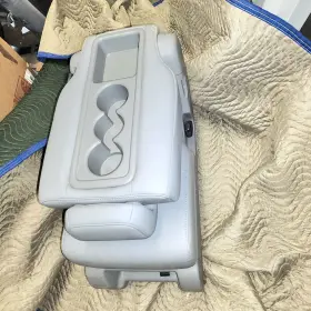 Nh836l Oem 18-21 Honda Odyssey Center Middle Seat Leather Light Gray 2nd Row Console Nh836l Oem 18-21 Honda Odyssey Center Middle Seat Leather Light Gray 2nd Row Console