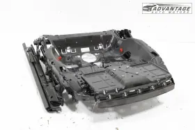 7p5881058a Porsche 2011-2018 Cayenne Front Right Side Seat Lower Track Frame With Motor Oem