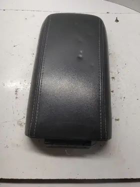 89026773 Saab 9-7x 2006 Armrest 1136240