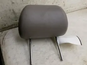 206.to1o98 Toyota 1998 Avalon Driver Side Front Leather Headrest Assembly