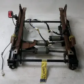 71120-06170 Toyota 97-01 Camry Front Driver Left Seat Track Assy Power Motor With Buckle