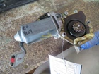 Passenger Power Window Motor Front Fits 95-02 Lincoln Continental 15661 Used. Price: $81.06.